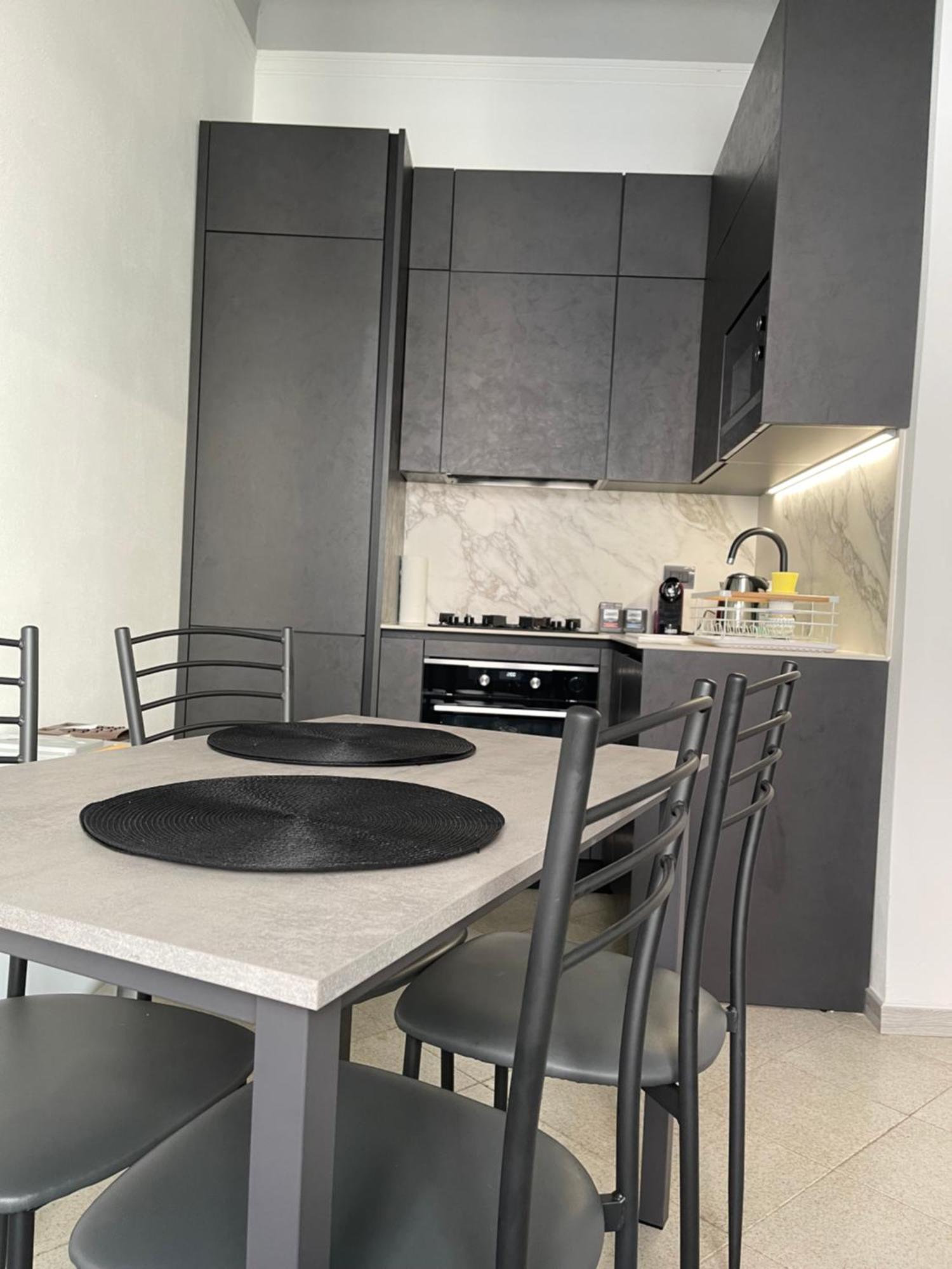 Apartament Bilocale Zona Navigli Mediolan Zewnętrze zdjęcie