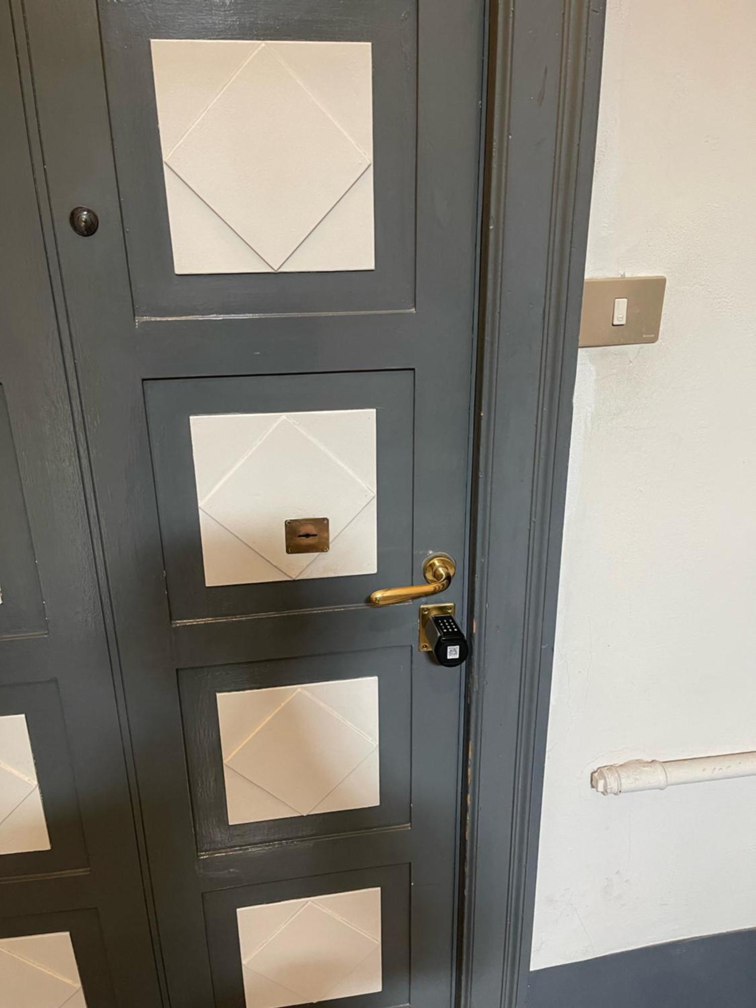Apartament Bilocale Zona Navigli Mediolan Zewnętrze zdjęcie